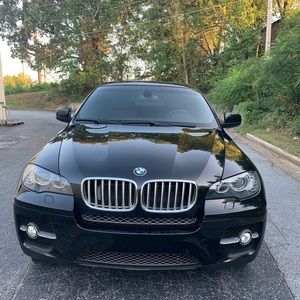 Meet your Posher, Troy